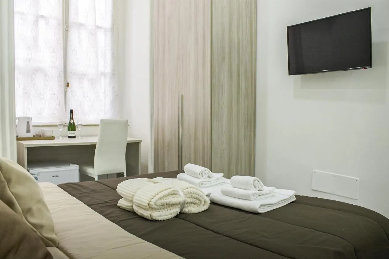 Bed and Breakfast Amare Napoli Frühstückspension Neapel